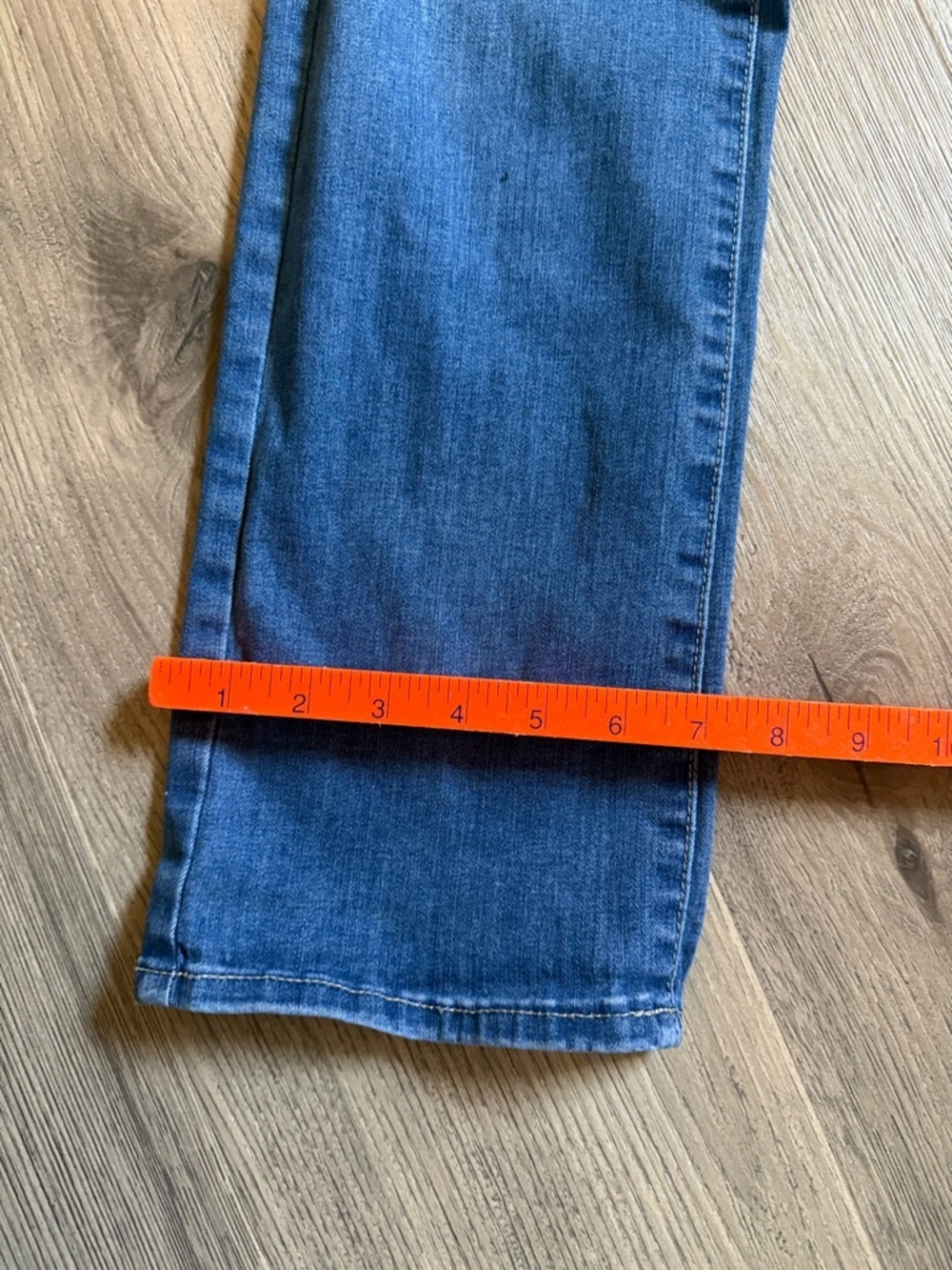 NYDJ Straight-Leg Jeans in Medium Blue Wash - Picture 6 of 7